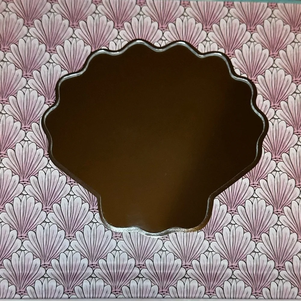 Disney The Little Mermaid Eyeshadow Palette - Shimmers & Mattes - Ariel - Picture 4 of 7